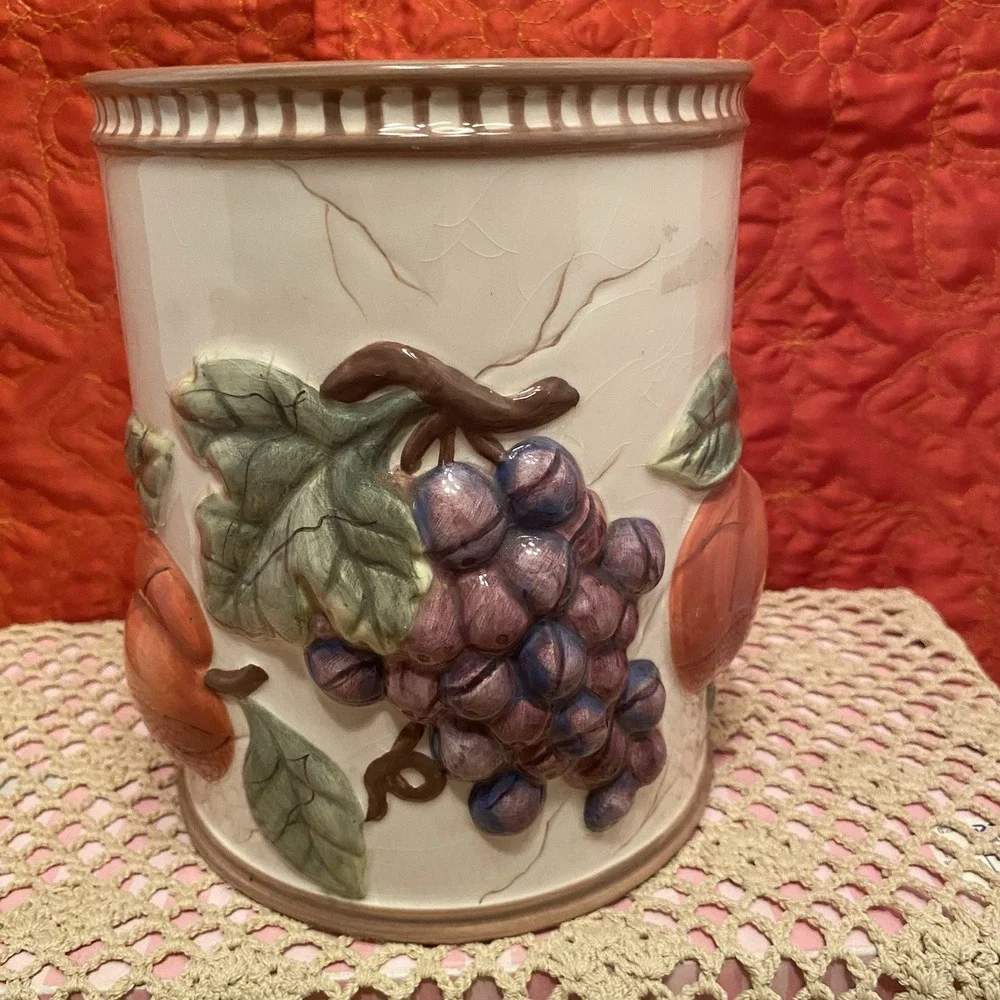 American Antelier CRYSTAL CLEAR  POMPEII FRUIT‎ CANISTER 10
